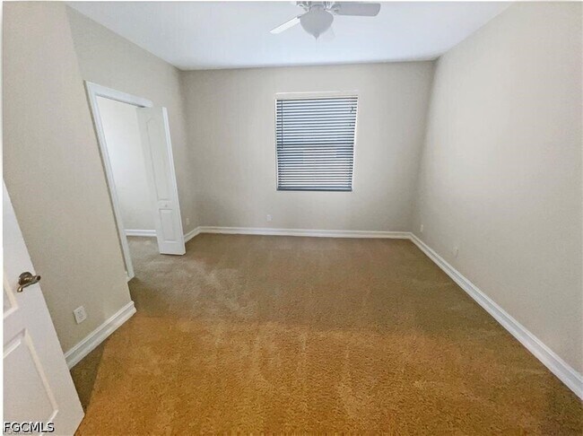 Building Photo - 10257 S Silver Palm Dr