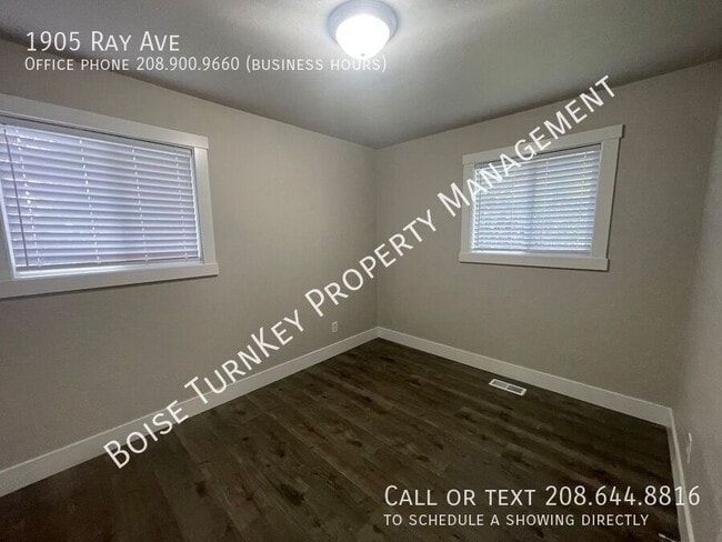 Building Photo - 1905 Ray Ave