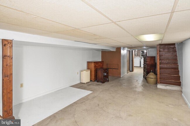Building Photo - 22 S Highland Ave