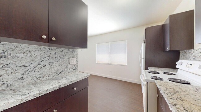 Building Photo - 74 W 15th St