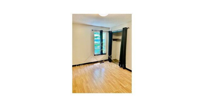 Building Photo - Beautifully Renovated 3BR, 1.5 Bath Home Ready for Move-In