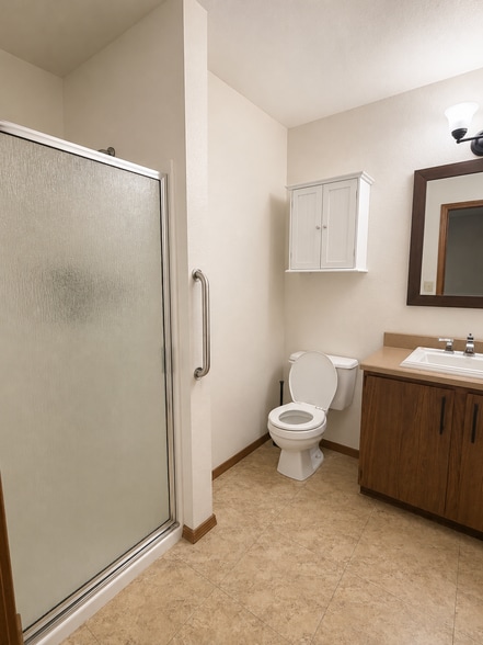 Building Photo - 1517 Wicks Ln