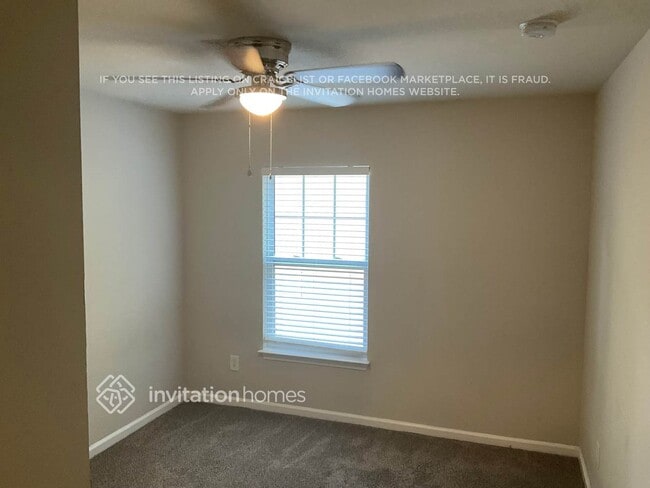 Building Photo - 15604 Carrington Ridge Dr