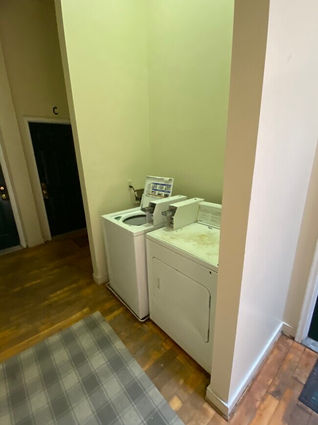 813 W Broad St 813 W Broad St Richmond VA 23220 Apartment Finder