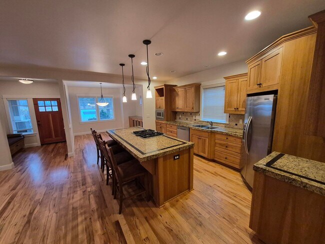 Building Photo - 4 bed 2.5 Bath Northwest Crossing - NWX -Coming Soon