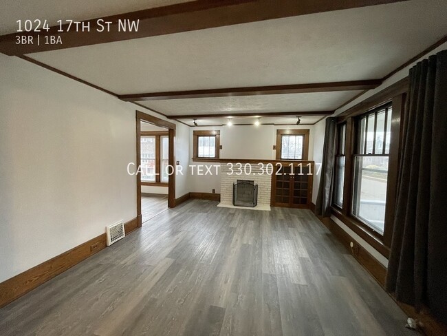 Building Photo - Large three bedroom one bathroom home for ...