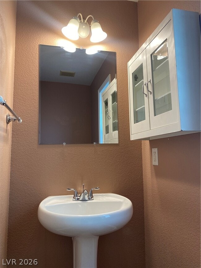 Building Photo - 8037 N Cabbage Cove St