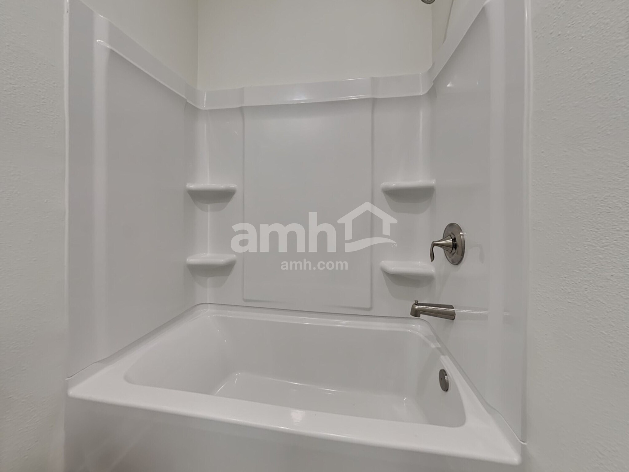 Building Photo - 11637 Hillside Dr