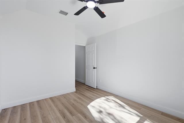 Building Photo - 3013 Kimble Dr