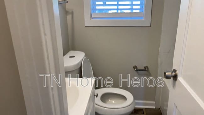 Building Photo - 2731 Ontario St