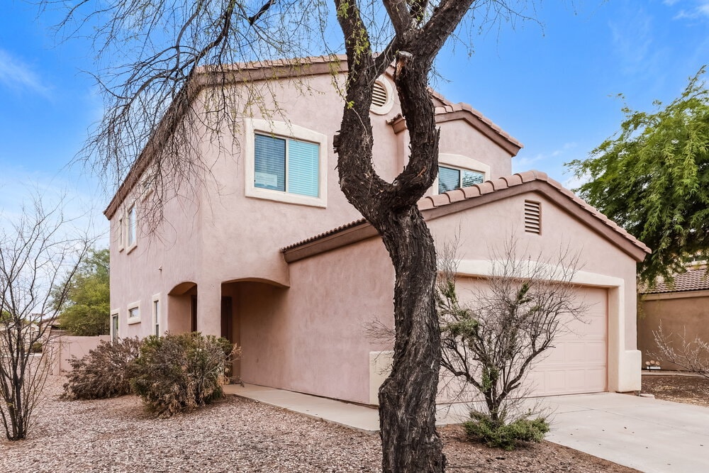 Building Photo - 476 East Placita Rejilla