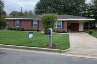 Building Photo - 2511 Evergreen Ave