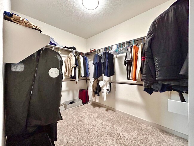 Building Photo - Light-Filled 4 Bedroom, 2 Bath Home with Deck & Fenced Backyard