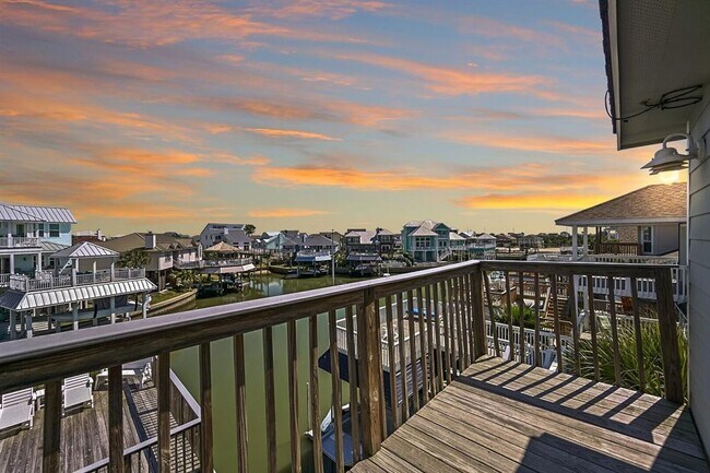 Building Photo - 3912 Bridge Harbor Dr
