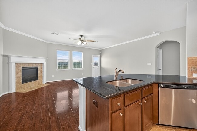 Building Photo - 20718 Bandrock Terrace