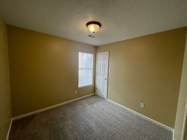 Building Photo - Grand Cordova home for rent near Shelby Farms