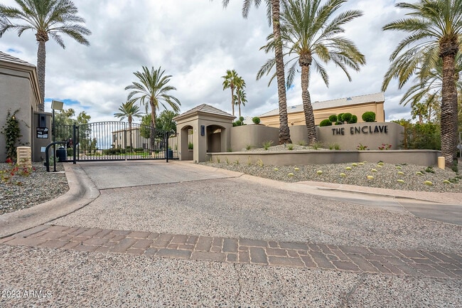 Building Photo - 7878 E Gainey Ranch Rd