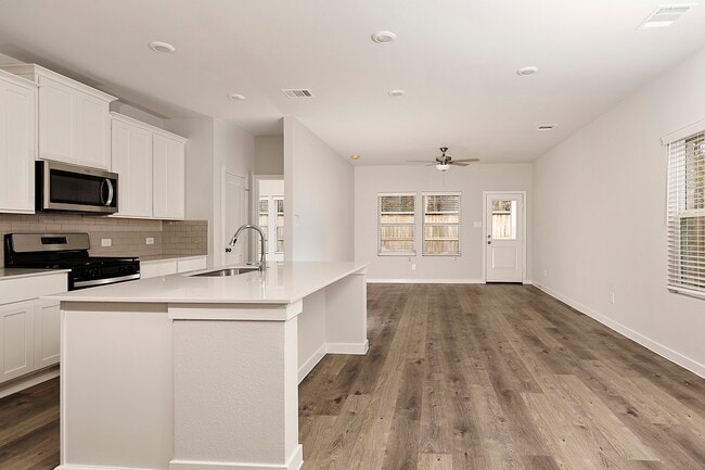 Building Photo - 7922 Alset Dr