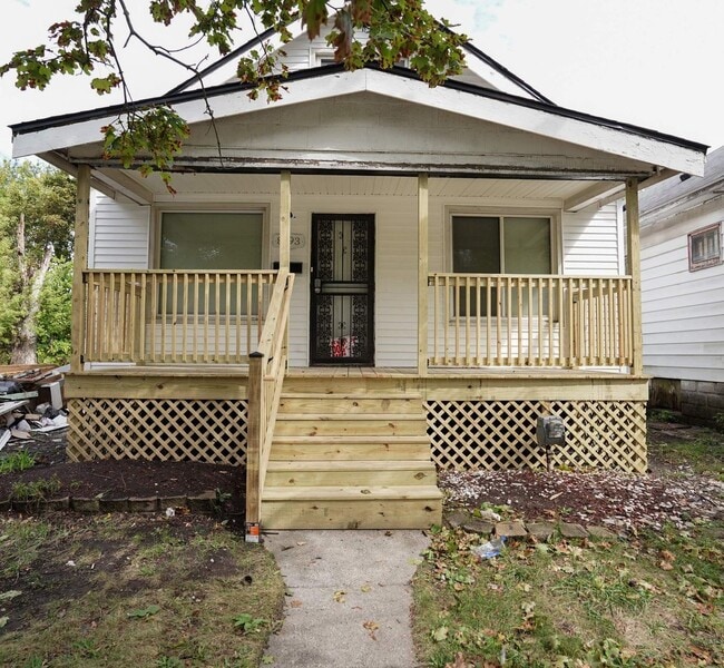 Primary Photo - Freshly Renovated 3-Bedroom Home – Quality...