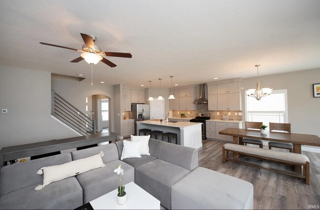 Building Photo - 2855 Needletail Dr