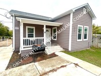 Building Photo - AVAILABLE NOW! FULLY FURNISHED 3 Bedroom /...