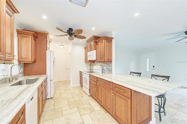 Building Photo - 1307 Primrose Rd