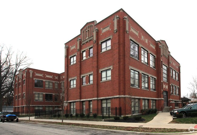 Primary Photo - St. Cecilia Apartments