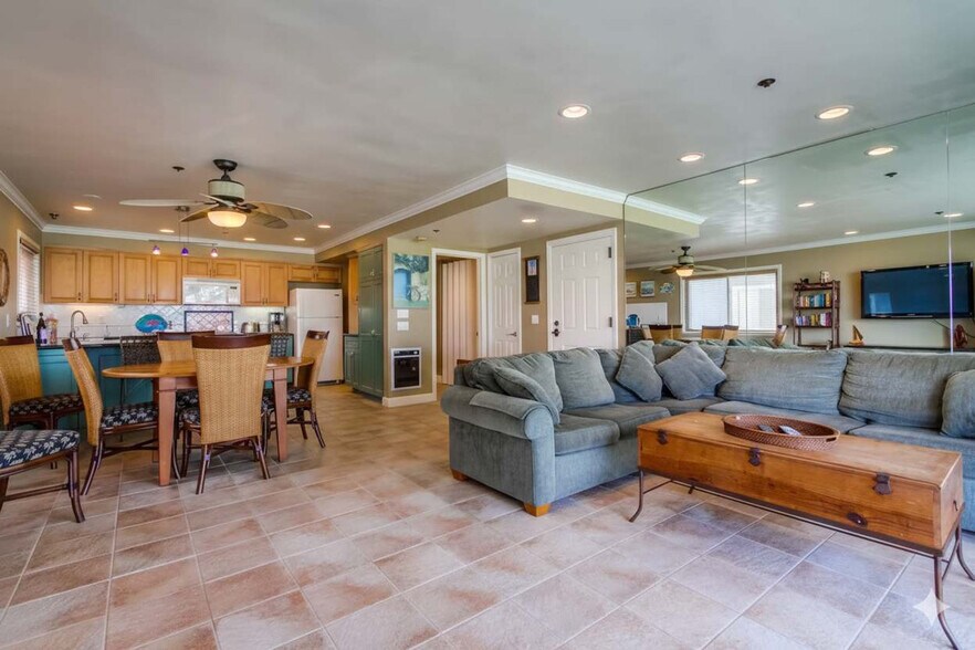 Building Photo - 3696 Bayside Walk