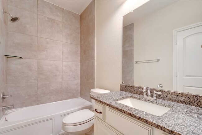 Building Photo - 220 Cheswood Forest Dr