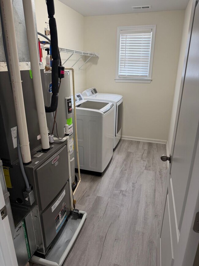 Building Photo - 3 BR/3BA | Newly Renovated Single Family Home | 1-Car Covered Parking | Gated backyard |Study and...