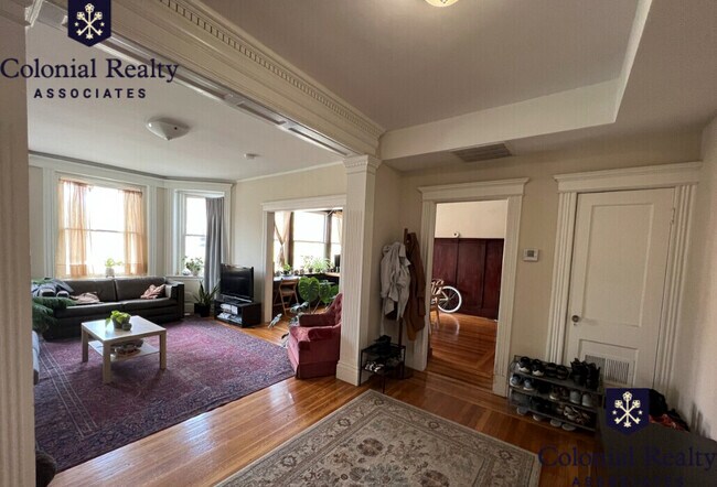 Primary Photo - 183 Harvard St