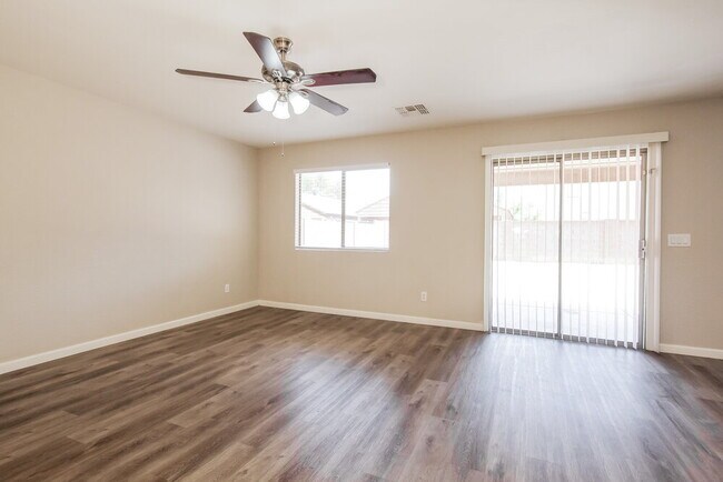 Building Photo - 8465 W Riley Rd