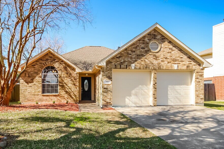 Primary Photo - 918 Chase Park Dr