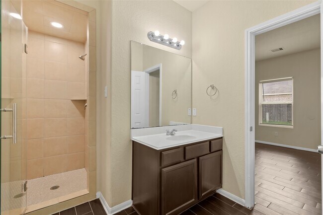 Building Photo - 18715 Windy Stone Dr