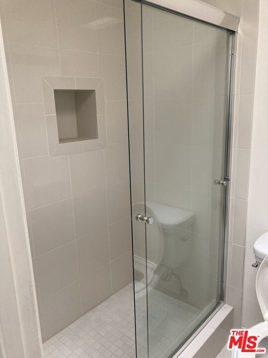 Building Photo - 1033 6th St