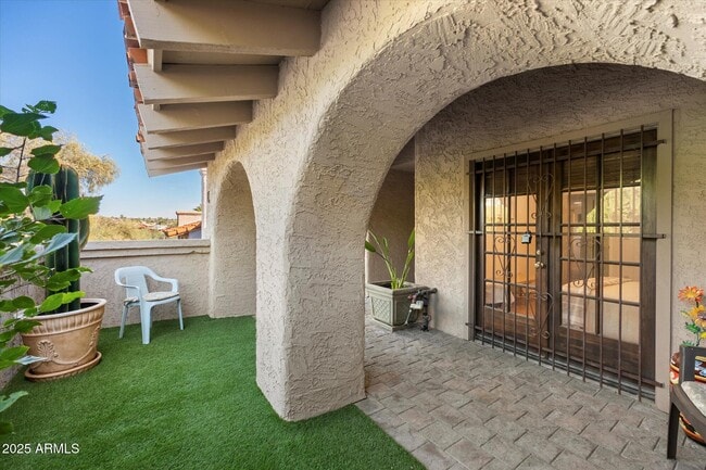 Building Photo - 37300 N Tom Darlington Dr