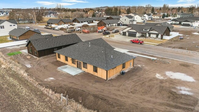 Building Photo - K288LI