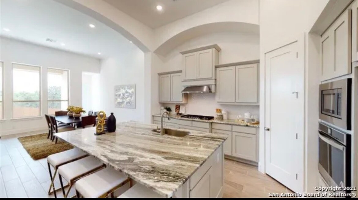 Kitchen and Dining room area - 4102 Canaleta