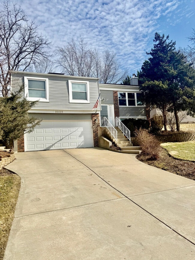 Building Photo - 3226 Everglade Ave