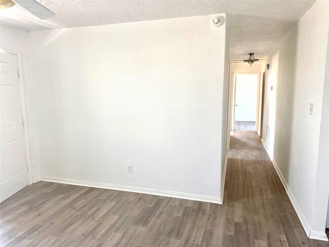 Building Photo - 710 Fields St