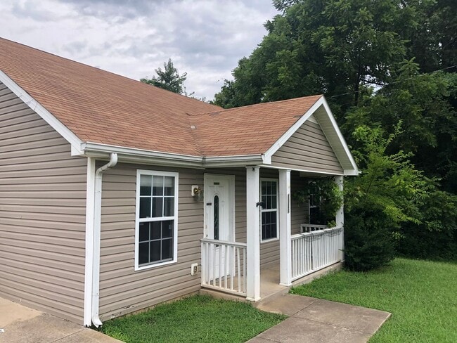 Primary Photo - 1031 McClardy Rd
