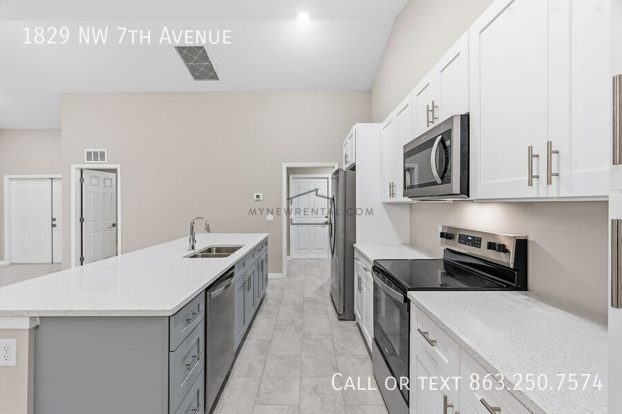 Building Photo - 1829 NW 7th Ave