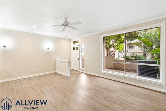 Building Photo - Updated 3 Bed, 2.5 Bath Home Available in Gated Community of Windsong!
