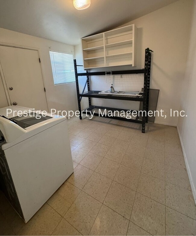 Building Photo - Stop Your Search! This 3/2+ Bonus Room is Centrally Located with a Pool and More!