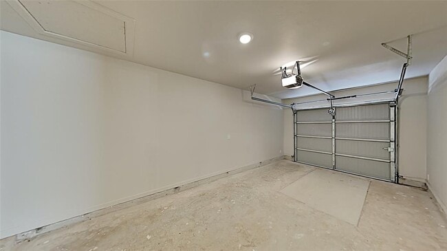 Building Photo - 1324 NW 111th St