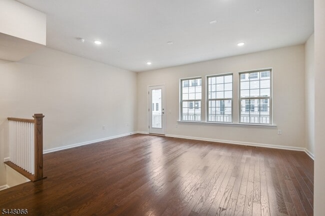 Building Photo - 4 Braeburn Ct
