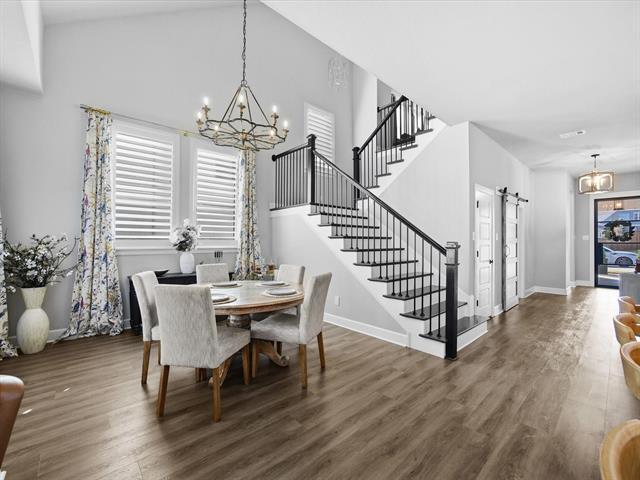 Building Photo - 2325 Offerande Dr