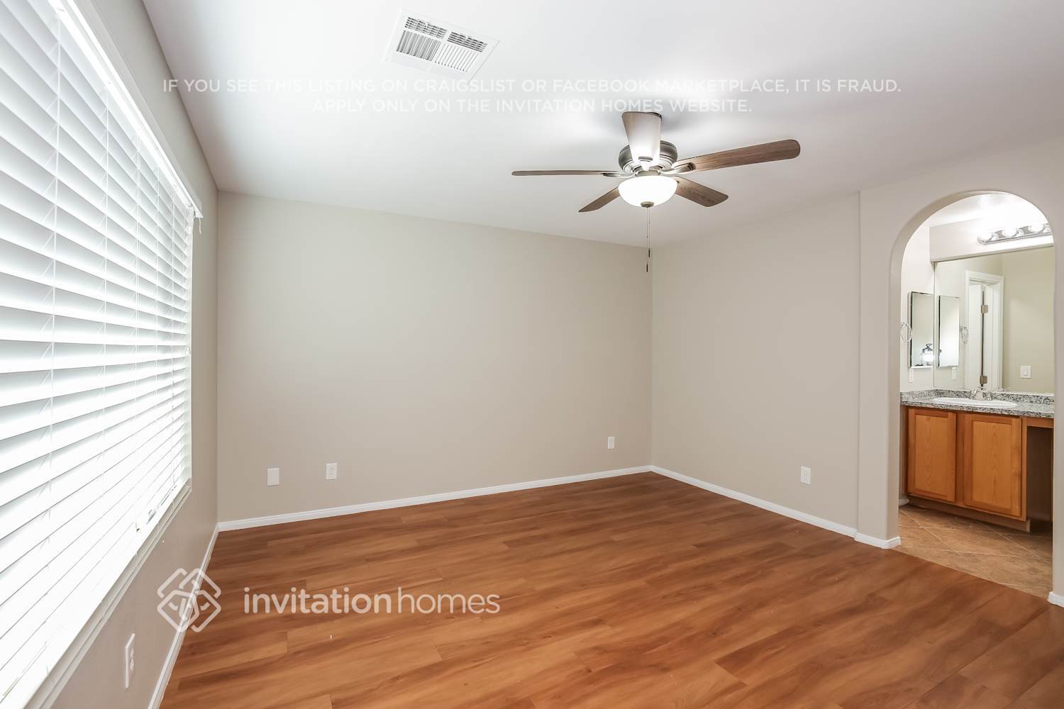Building Photo - 5349 N Santa Fe Heights St