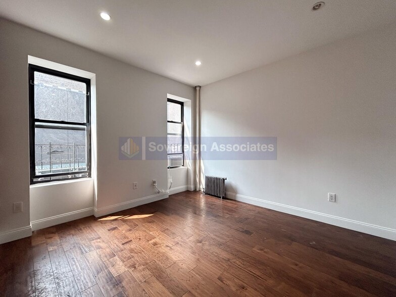 Primary Photo - 285 St Nicholas Ave