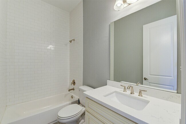 Building Photo - 4605 Nett St